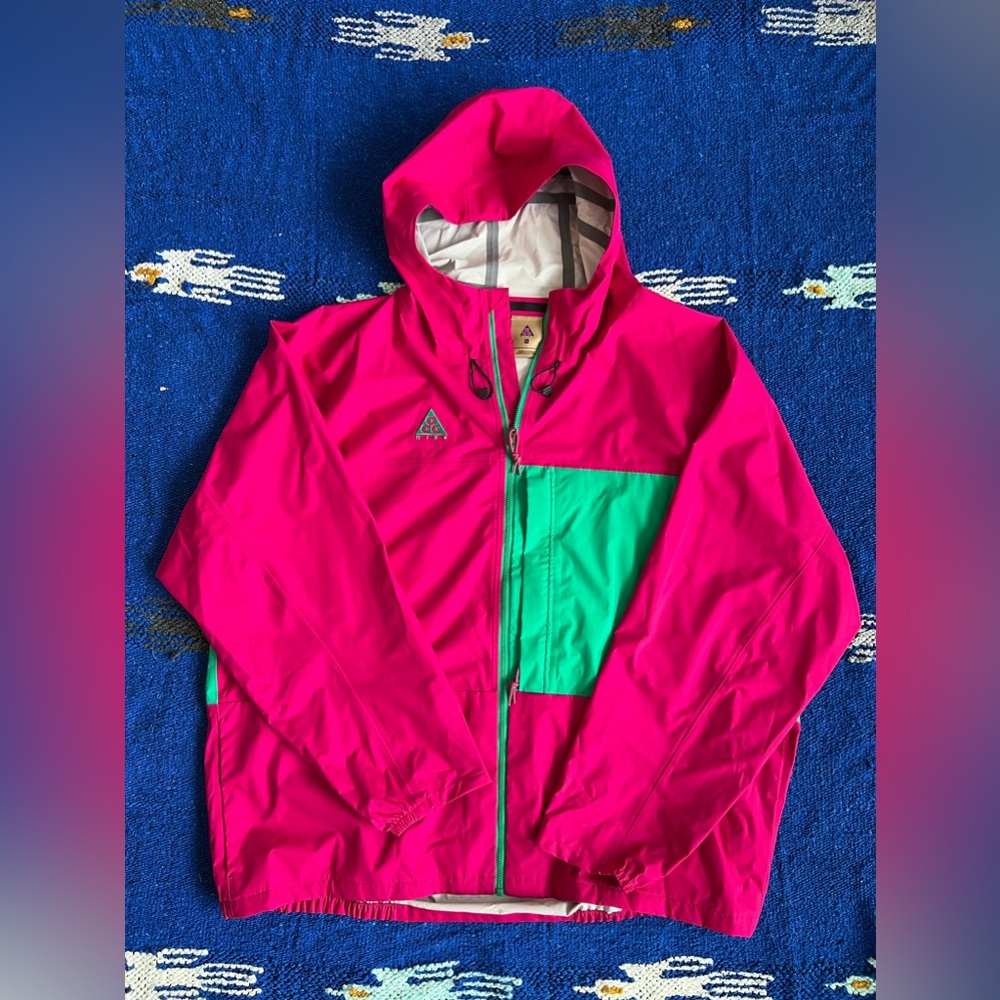Nike ACG Packable Windbreaker